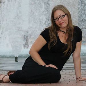 Meet your Posher, Candice